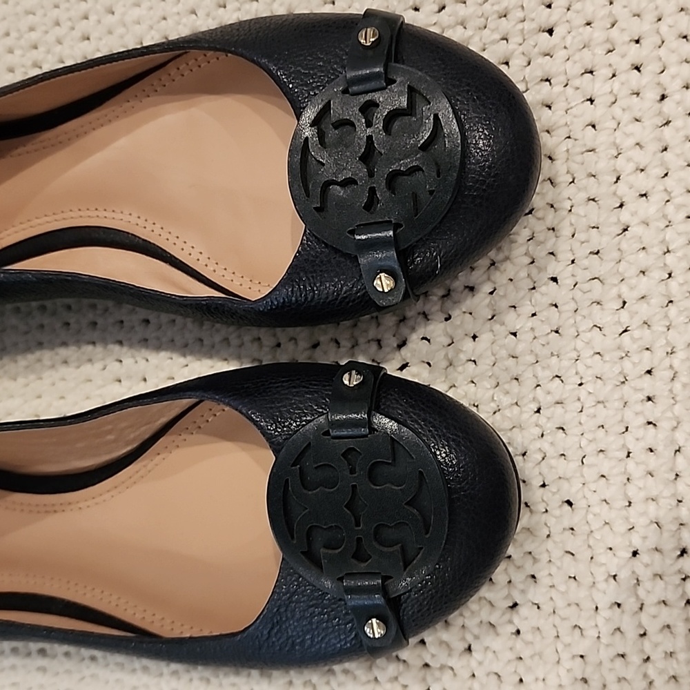 TORI Burch navy shoe